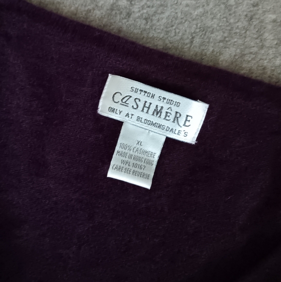 Vintage Cashmere Sweater - Picture 2 of 5